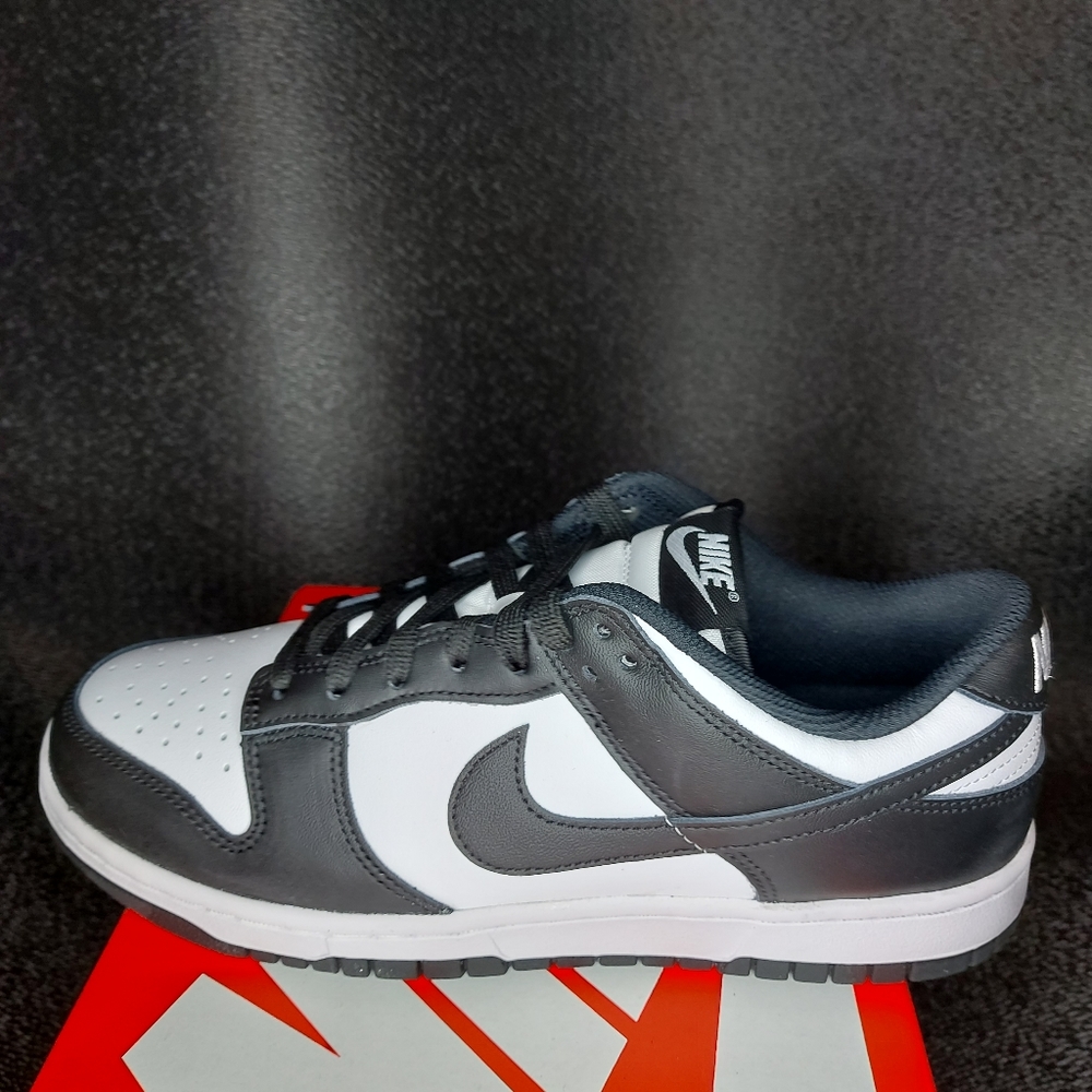 Nike Dunk Low Panda W size 9 womens (7.5 mens) new authentic